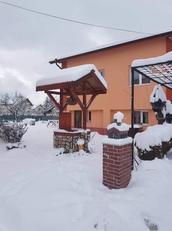 Къщи За Гости Ореха Samokov Exteriér fotografie